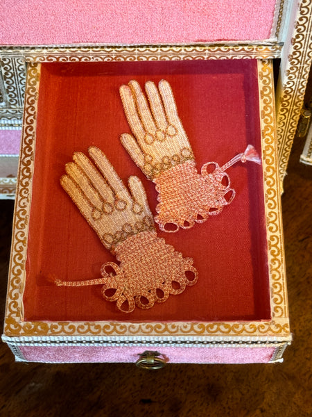 Lacet Gloves